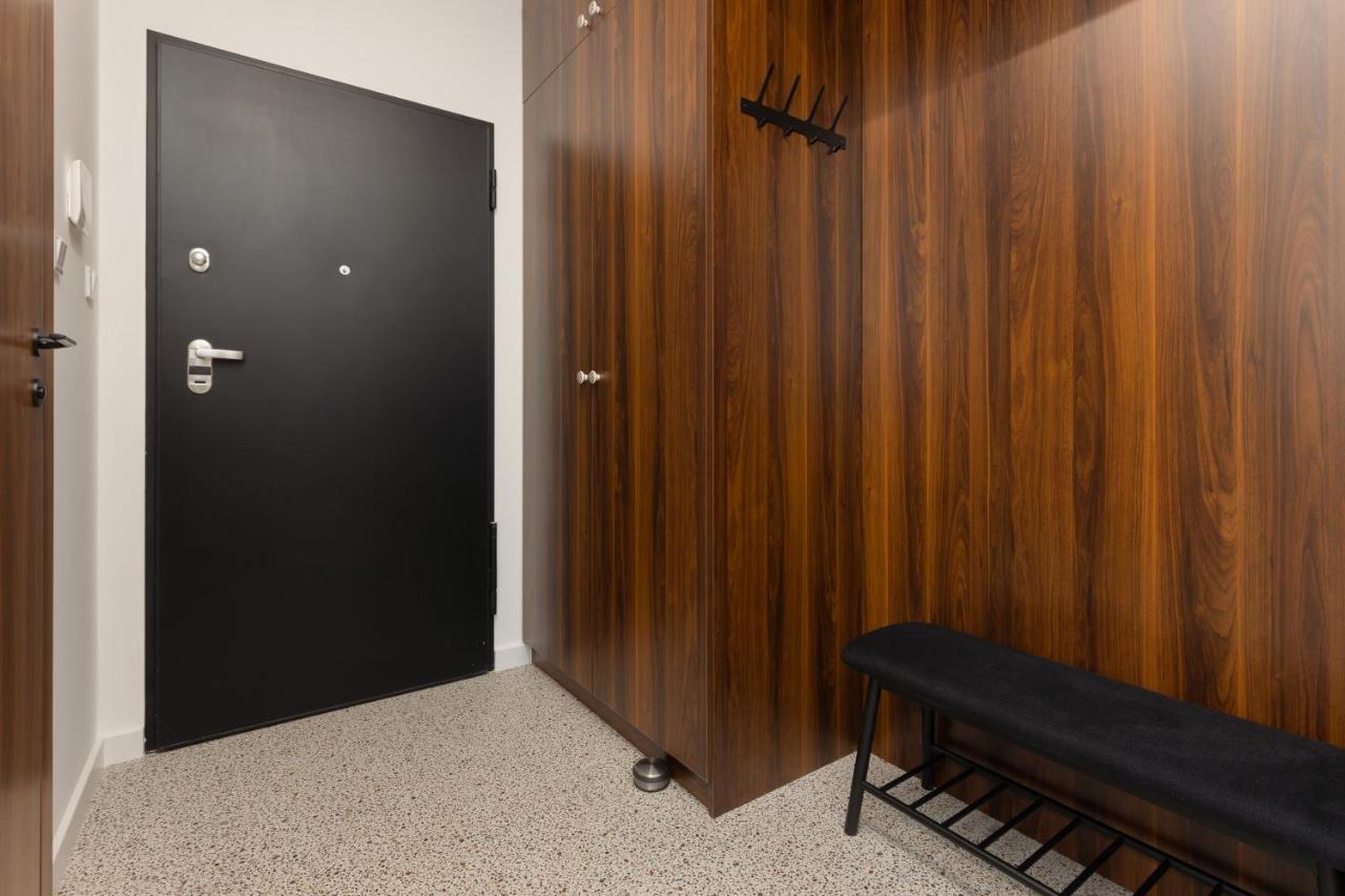 Trendy & Spacious 3-Room Apartament Warsaw Wilanow By Noclegi Renters Esterno foto