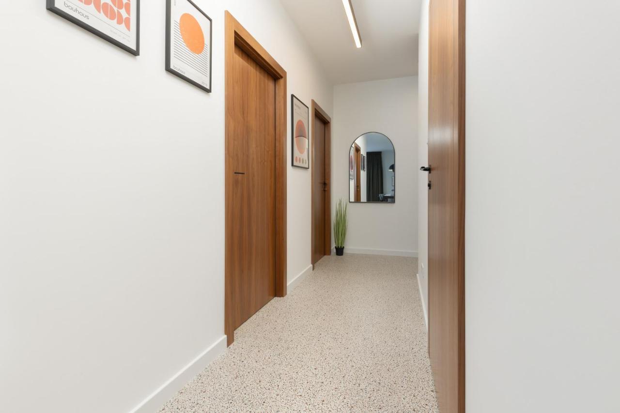 Trendy & Spacious 3-Room Apartament Warsaw Wilanow By Noclegi Renters Esterno foto
