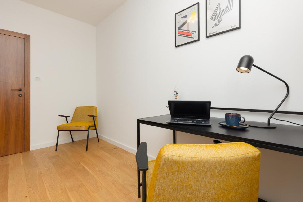 Trendy & Spacious 3-Room Apartament Warsaw Wilanow By Noclegi Renters Esterno foto