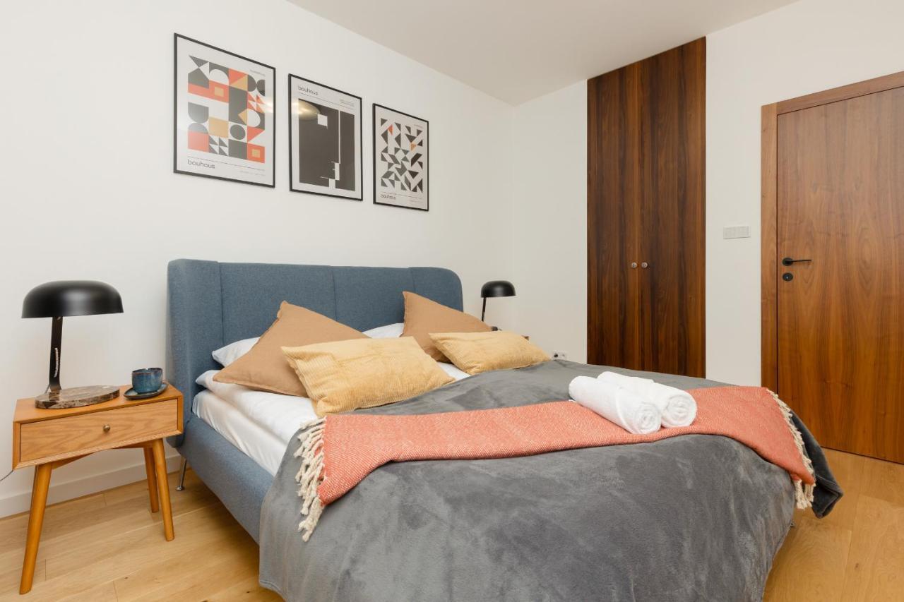 Trendy & Spacious 3-Room Apartament Warsaw Wilanow By Noclegi Renters Esterno foto